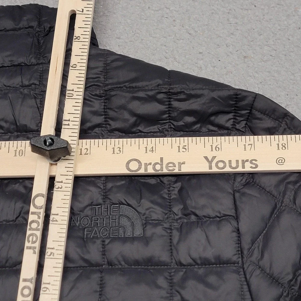 The North Face Jacket Mens Medium Gray ThermoBall Eco Quilted Insulated NF0A3Y3N